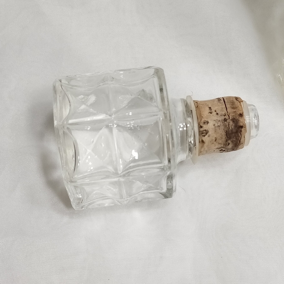 Anchor Hocking Diamond Quilted Liquor Decanter &Stopper Barware. - Picture 13 of 13